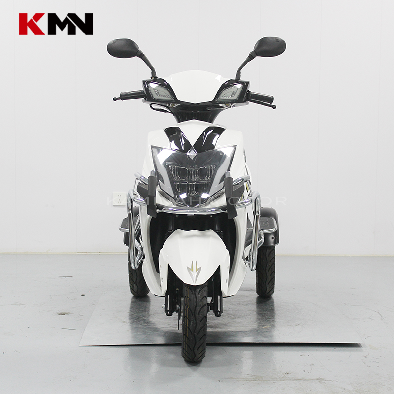 150cc 4 Stroke Three Wheels Air Cooling Gas Gasoline Motorcycle Scooter (Leader 3WHEELER)