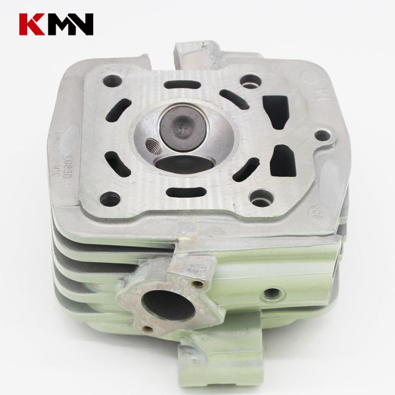 Motorcycle Tricycle Engine Parts Cylinder Head Assy (CG150 200 300)